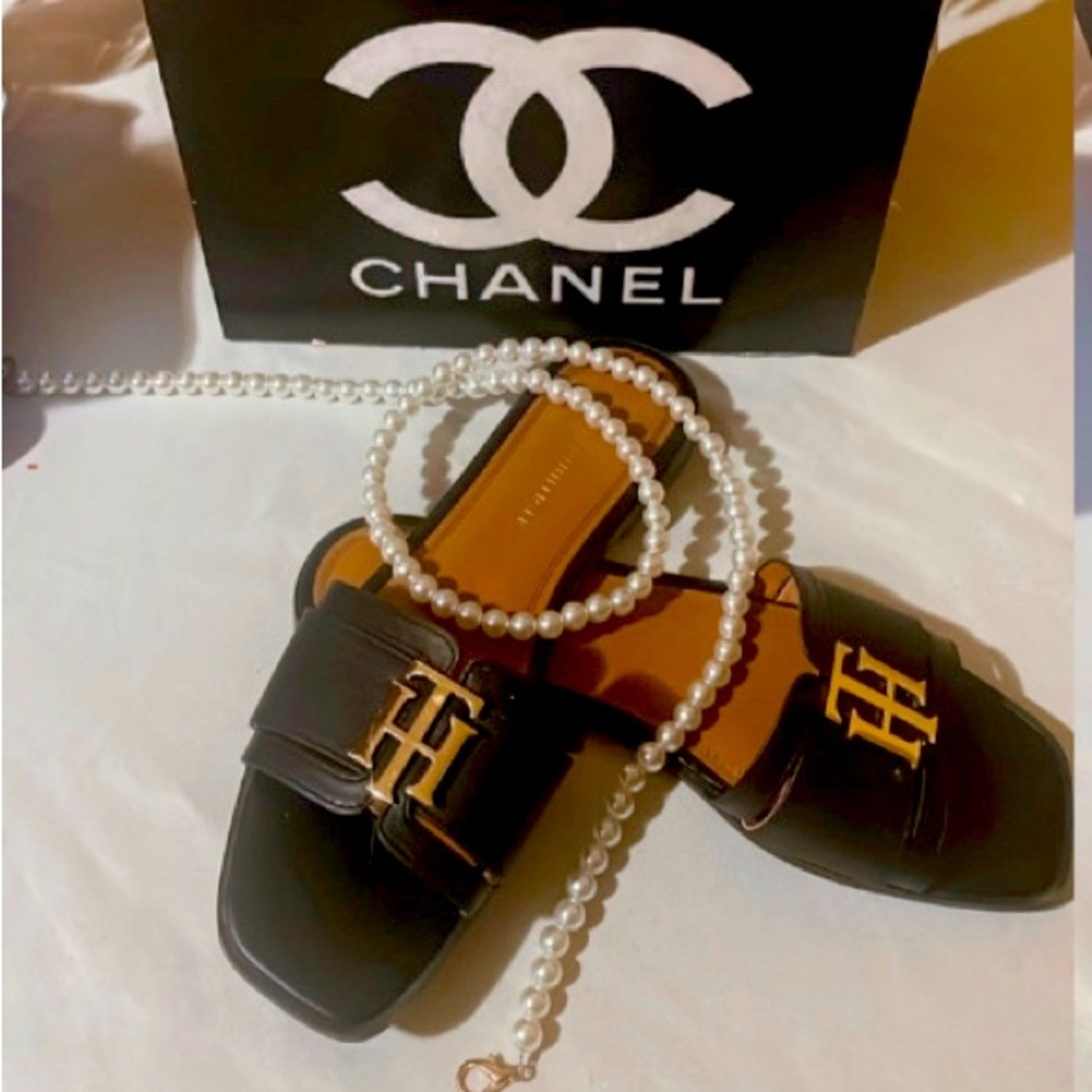 Tommy Hilfiger slides